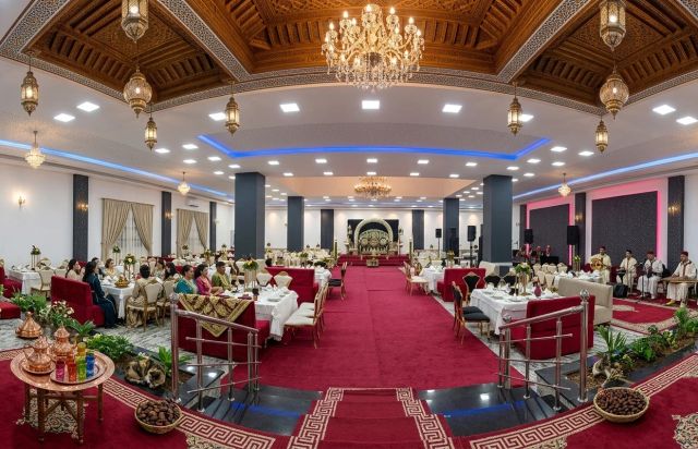 داخل قاعة دار الباشا مزينة لحفل زفاف في آسفي المغرب