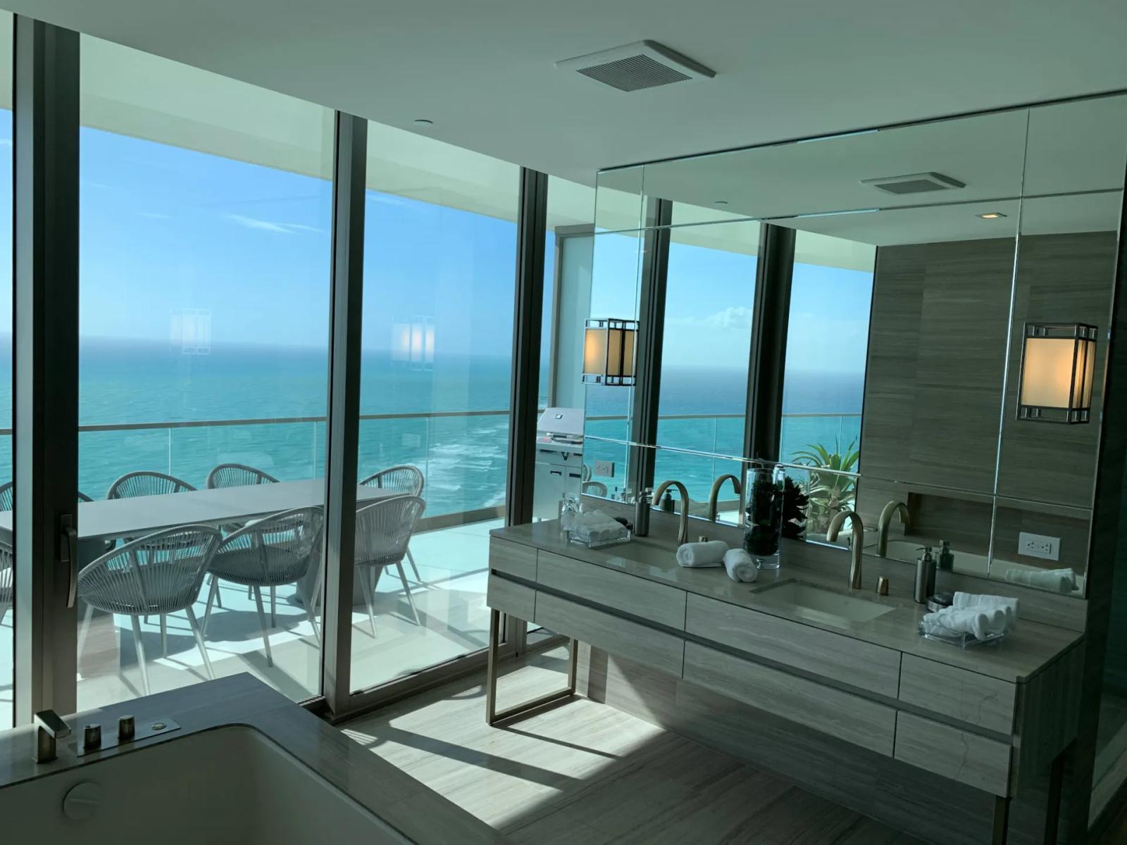 Armani view 4