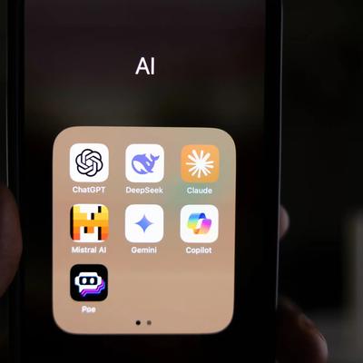 Small 3 של Mistral AI – מודל AI קל שרץ על MacBook