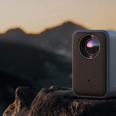 Xiaomi L1 ו-L1 Pro: מקרנים חכמים עם תמונה חדה במחיר משתלם