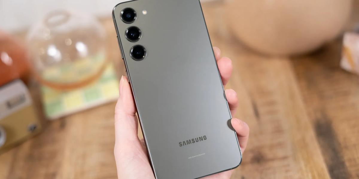 סמסונג מבטיחה: חלק מהפיצ’רים של Galaxy AI יישארו בחינם לתמיד