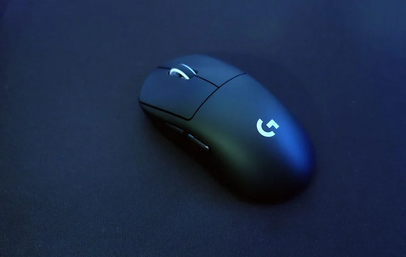 g-pro-x-superlight-2