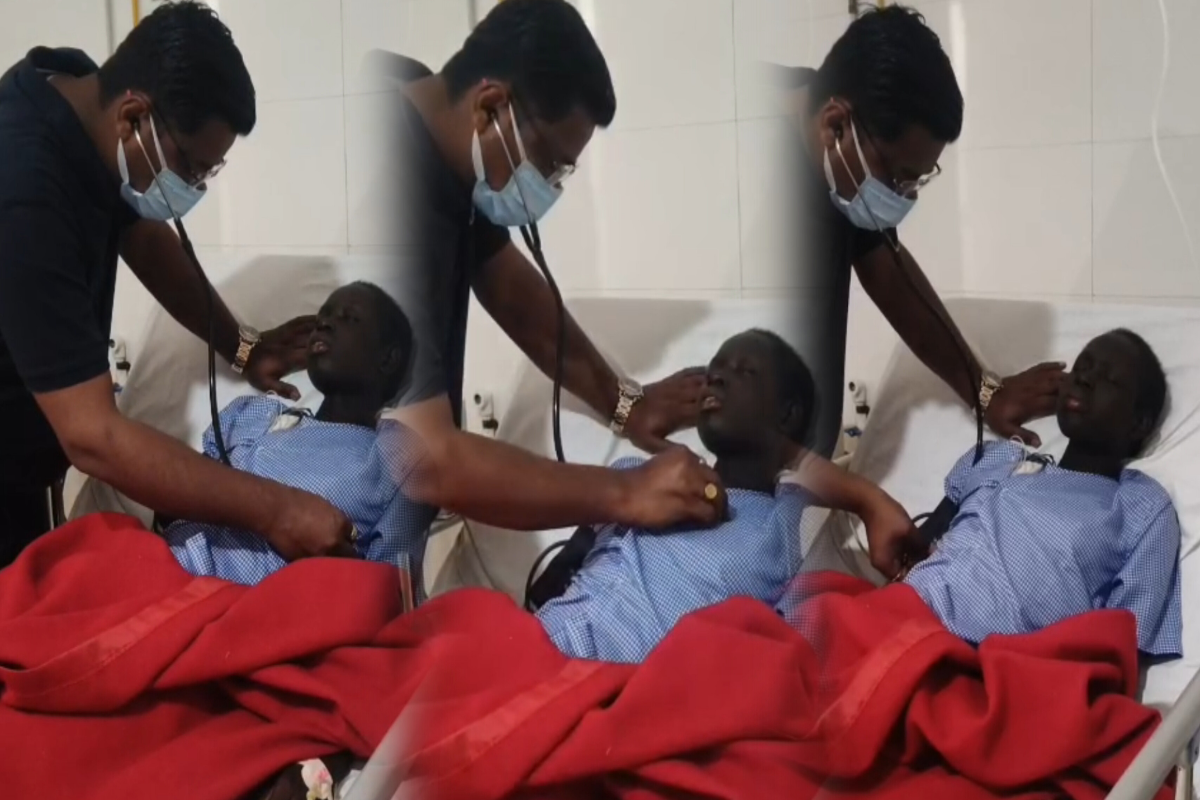 कानपुर: साउथ अफ्रीकन महिला एंबुलेंस में, इलाज करती पकड़ी गई