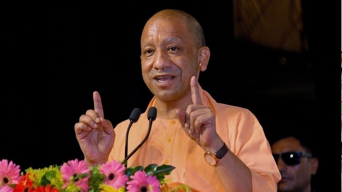 उत्तर प्रदेश में टूटी सड़कों की मरम्मत कार्य में तेजी, नागरिक अब फोटो और वीडियो के माध्यम से अपनी शिकायत दर्ज करा सकेंगे