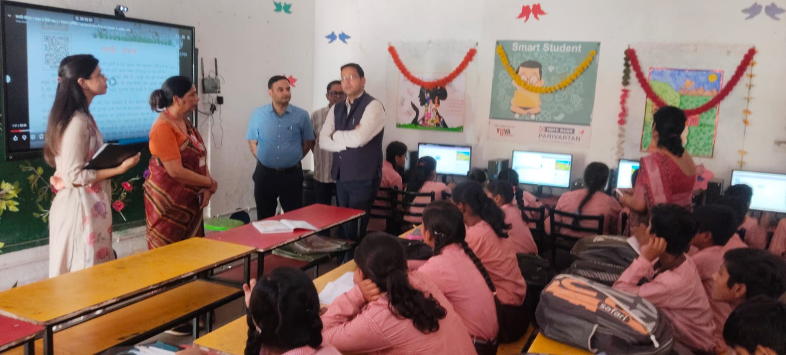 "निपुण मिशन"की जमीनी हकीकत परखने स्कूल पहुंचे सीडीओ