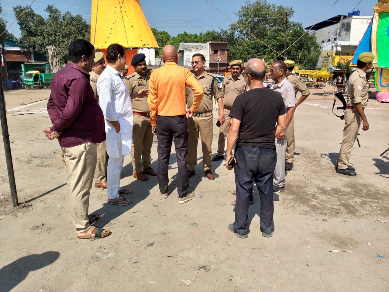 विजयादशमी पर सुरक्षा व्यवस्था परखी, डीसीपी दक्षिण ने किया रामलीला मैदान का निरीक्षण