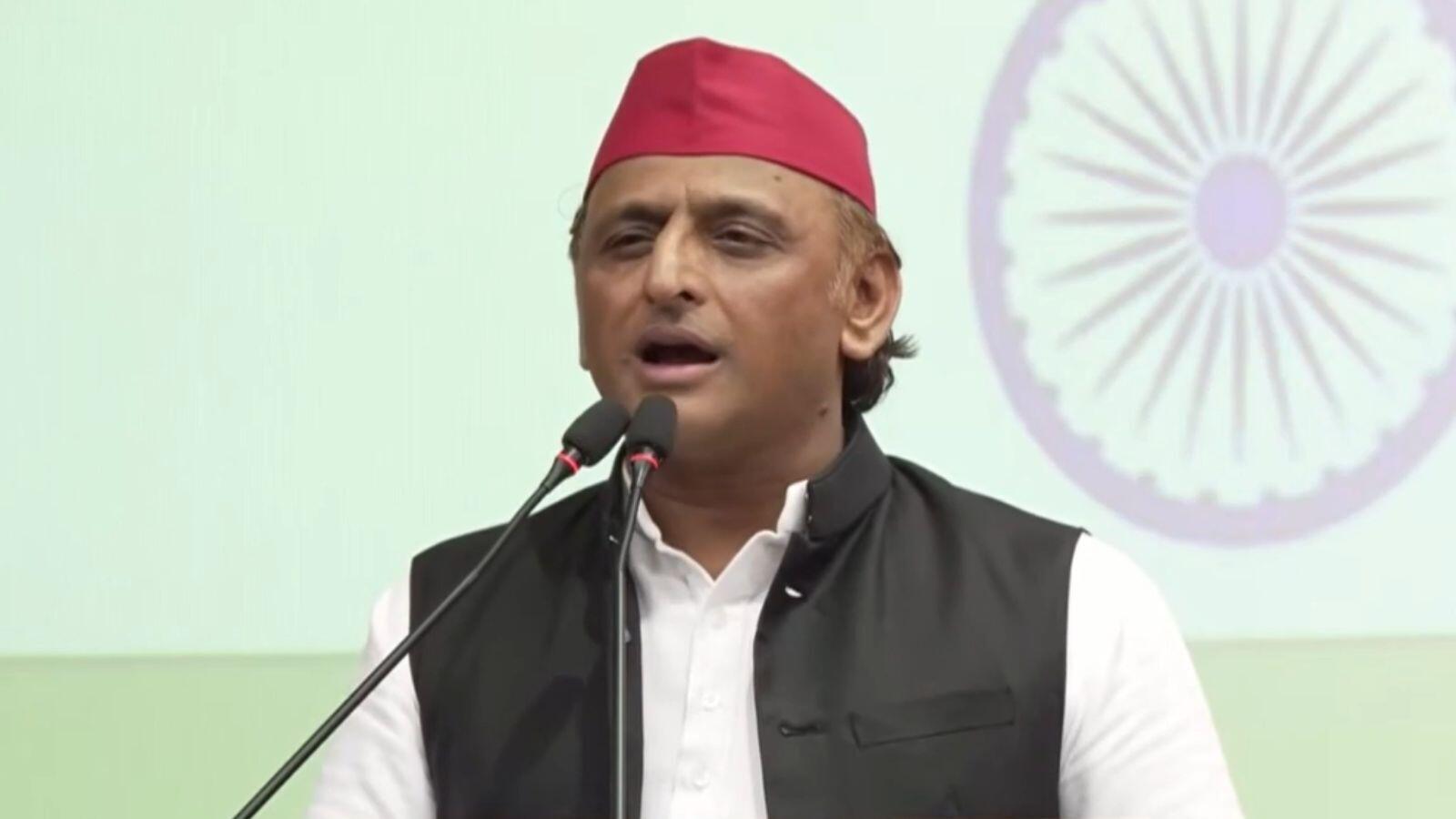 समाजवादी पार्टी का महिलाओं के लिए 40,000 रुपये पेंशन का वादा, अखिलेश यादव की घोषणा