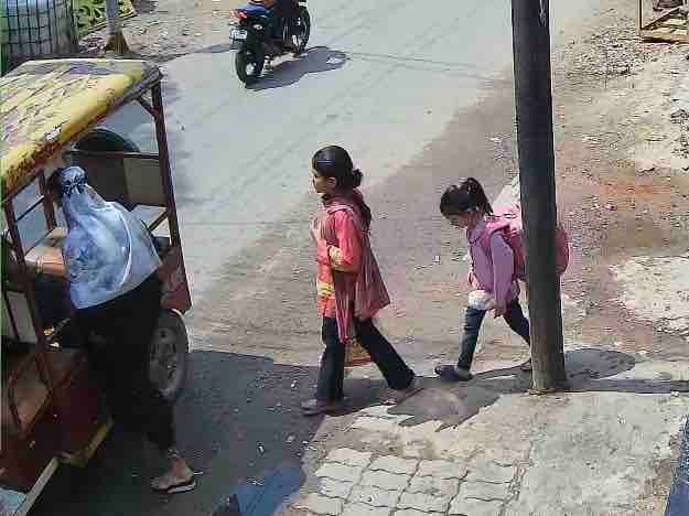 कानपुर: पति के शक में पत्नी और तीन बच्चों की घर से लापता, गहने-नकद भी गायब