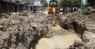 जल निगम ने काकादेव में तोड़ी पेयजल लाइन, 1500 परिवारों को पानी संकट का सामना