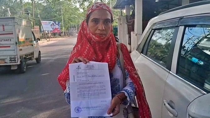 कानपुर में ई-रिक्शा चालक को 15 करोड़ का इनकम टैक्स नोटिस, समझौता कराने वाले चौकी इंचार्ज निलंबित