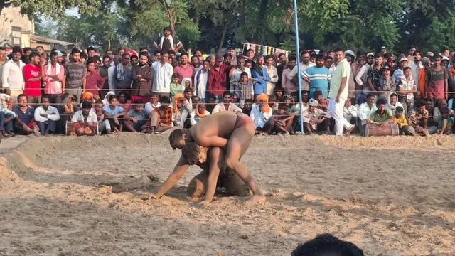 नेपाल से पंजाब तक के पहलवानों ने दिखाया दांव, जम्मू के शेरू ने हरियाणा के नरेश को हराकर जीता खिताब