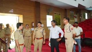 मुख्यमंत्री योगी आदित्यनाथ कल कानपुर के दौरे पर; पुलिस आयुक्त ने CSA विश्वविद्यालय की सुरक्षा व्यवस्था की जांच की