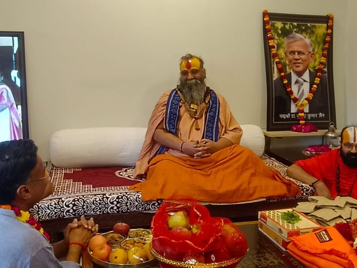 चित्रकूट में राजेन्द्र दास महाराज की रामकथा से पापों से मुक्ति का संदेश, श्रोताओं की भारी भीड़