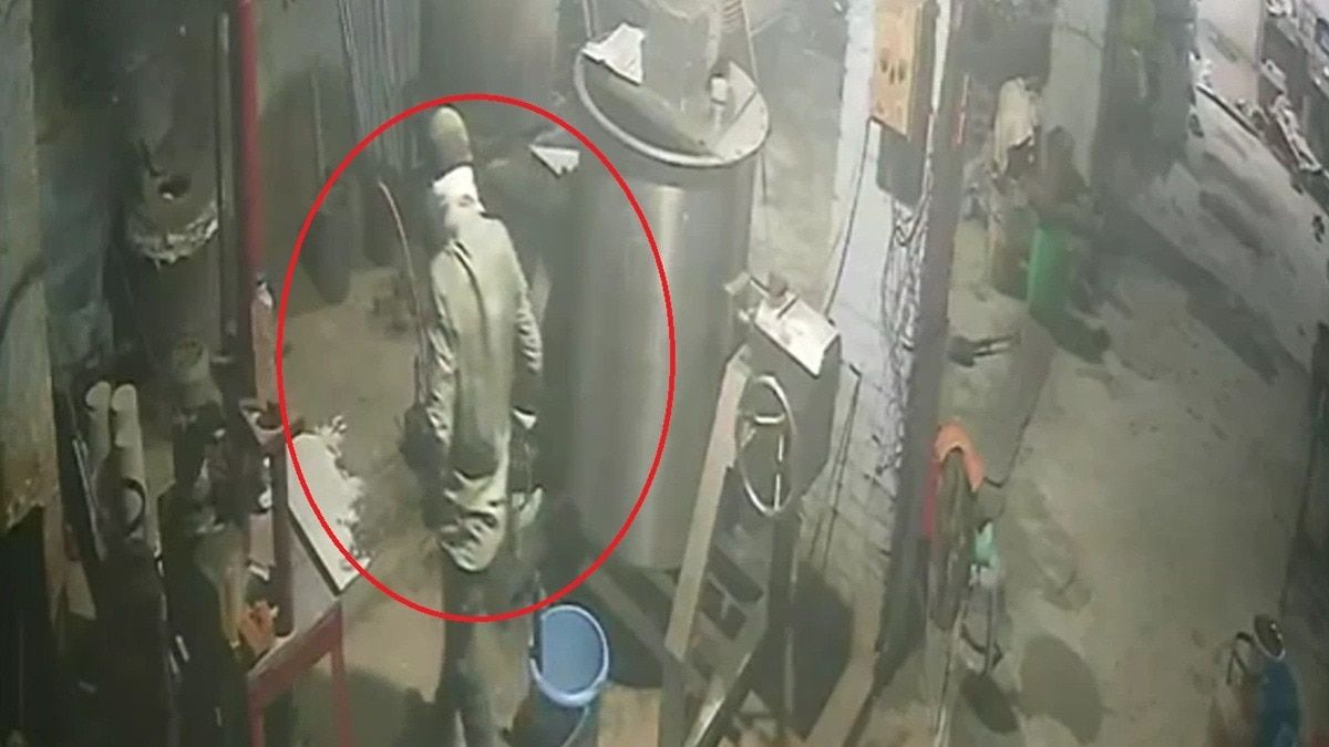 कानपुर में मात्र 9 मिनट के भीतर चोरों ने 18 किलोग्राम चांदी की चोरी की