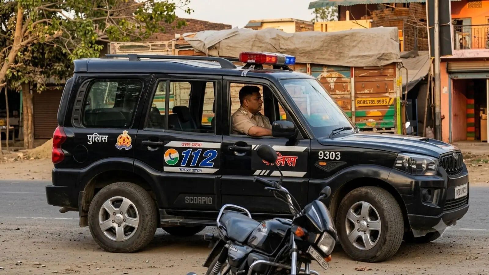 कानपुर: मुफ्त आइसक्रीम-गोलगप्पे खाने वाले सिपाही निलंबित, पैसे मांगने पर गाली-गलौच का आरोप