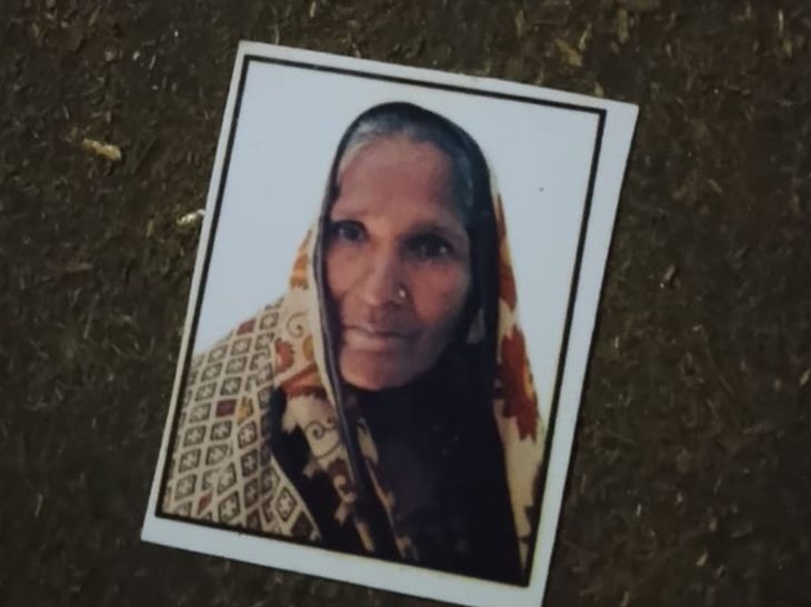 बांदा में खेत पर लूटपाट के दौरान वृद्ध महिला की मौत, सोने की नथ लूटने का आरोप