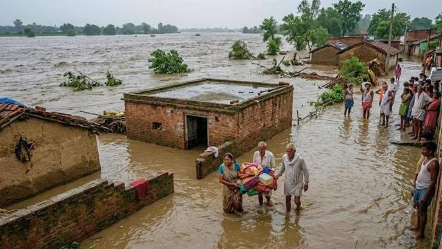 सई नदी का रौद्र रूप: 20 वर्षों का रिकॉर्ड टूटा, लखनऊ के ग्रामीण क्षेत्रों में दहशत, रातभर में घरों में घुसा पानी