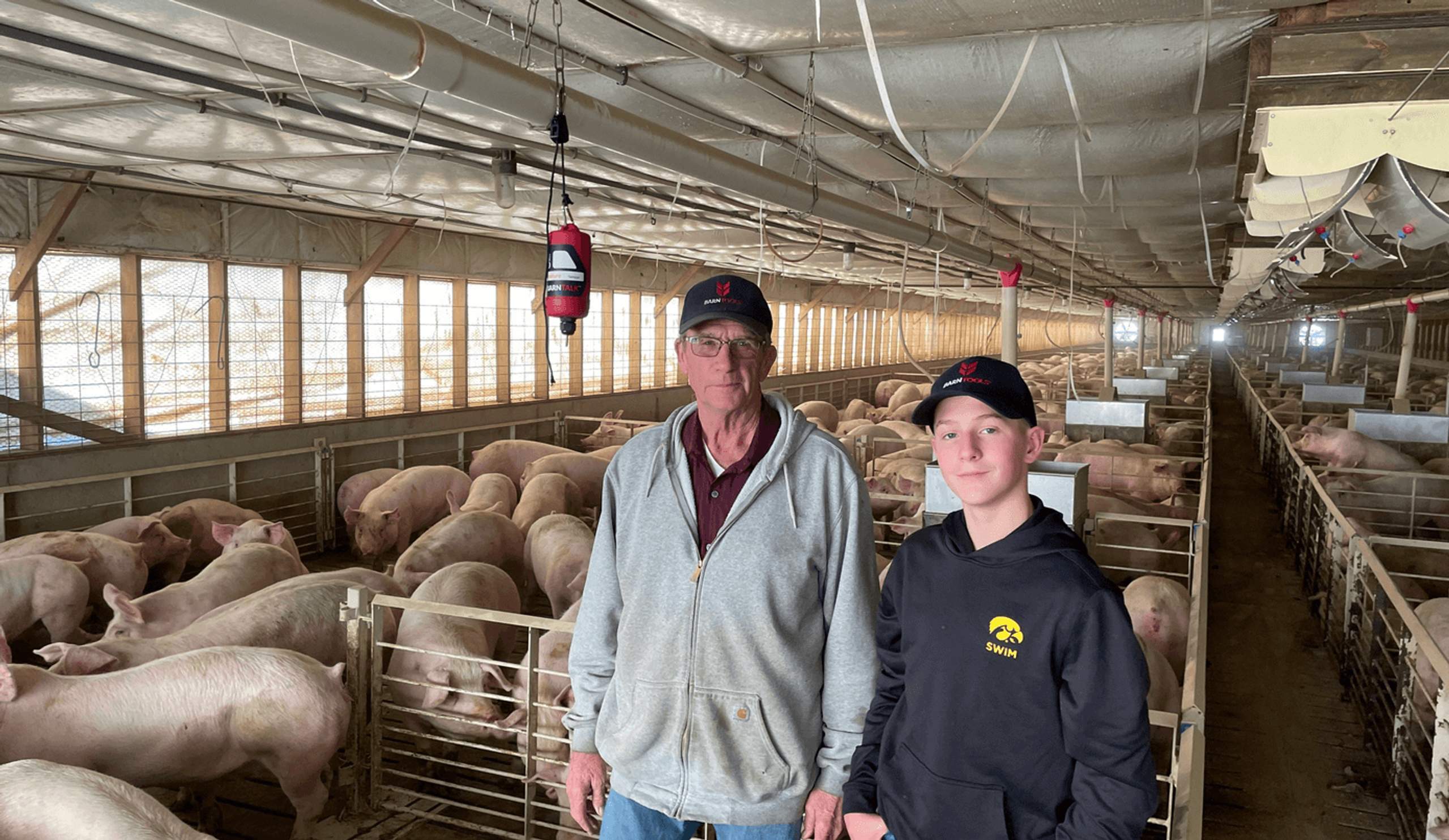 Jon Ryken in barn