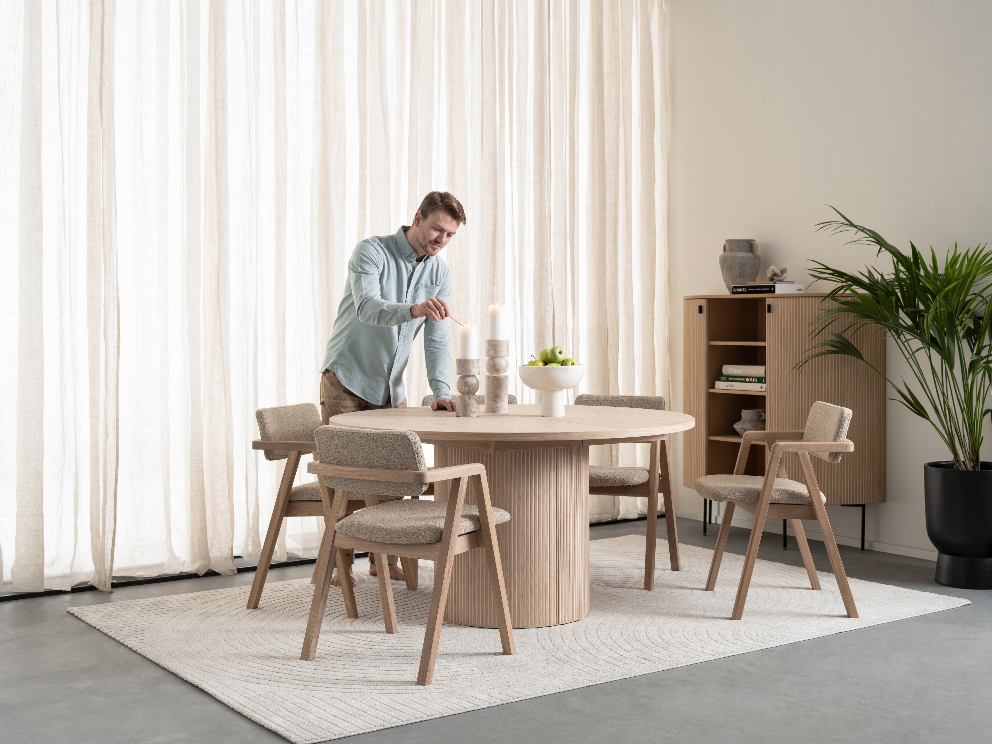 Populære Linea spisebord