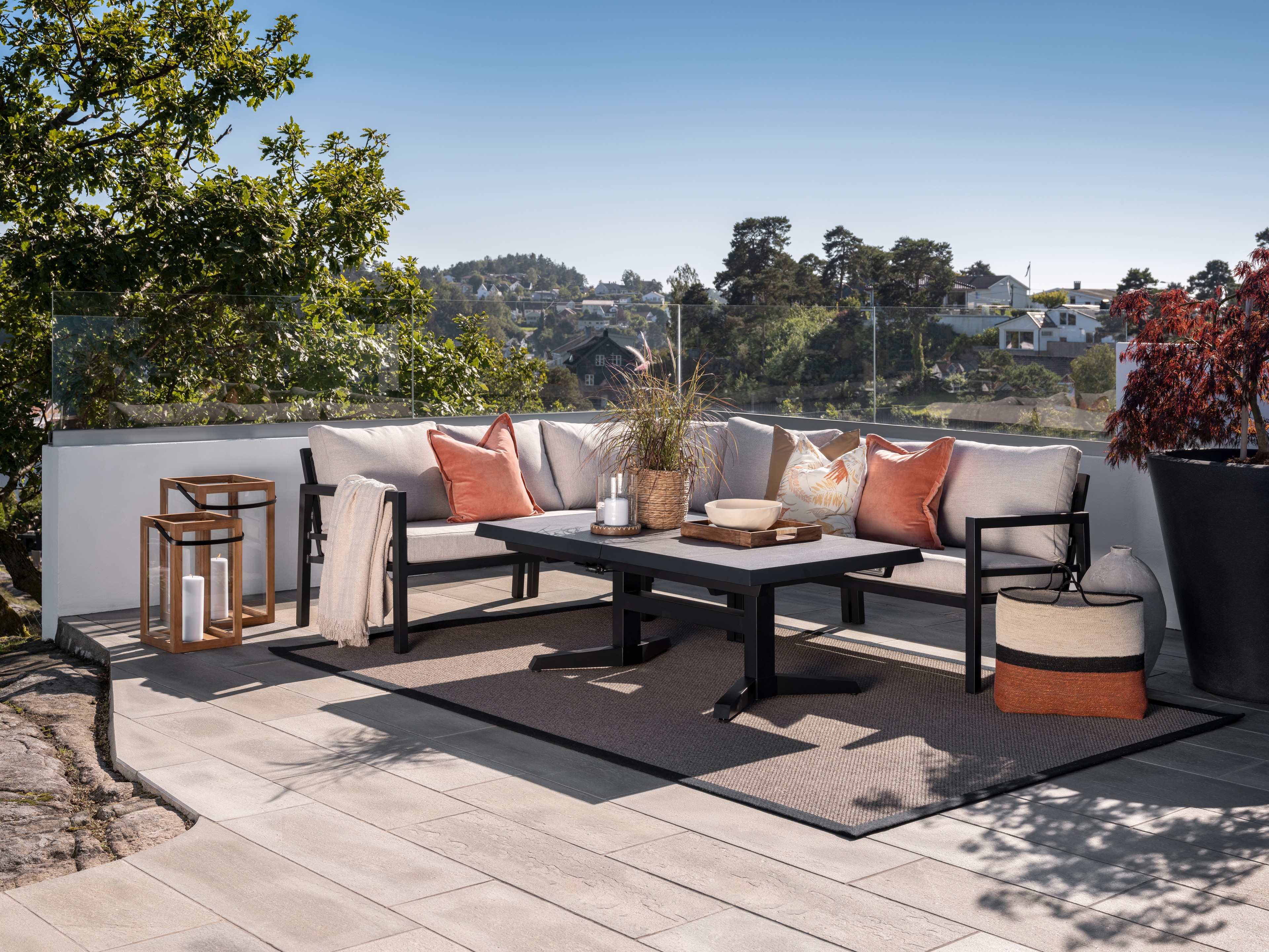 Uteteppe og hagemøbler fra Fagmøbler