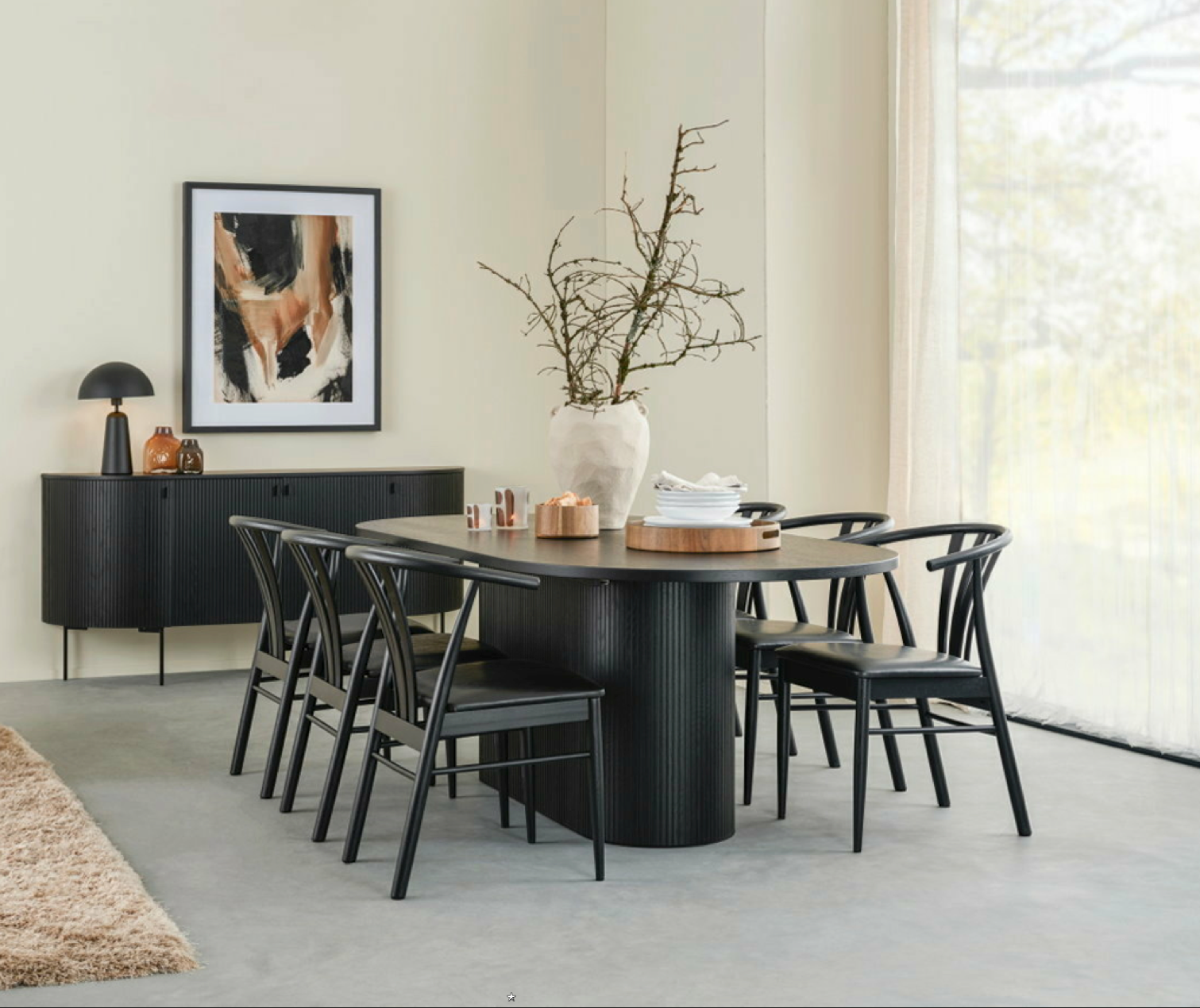 Linea spisebord og Aron spisestoler