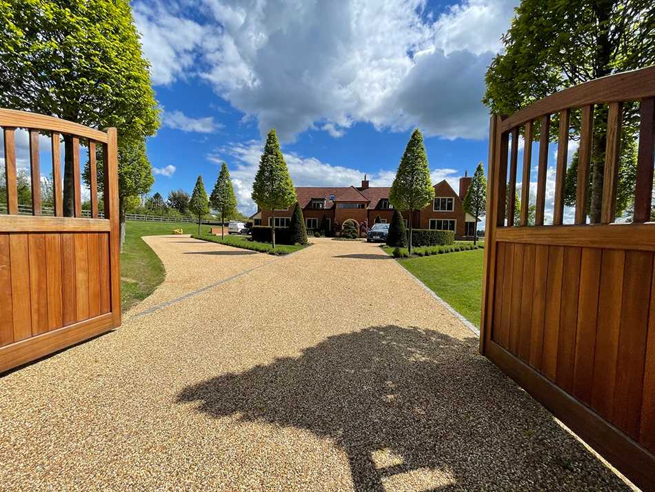 Video intercom at the gates allows the family to decide who to welcome into their home