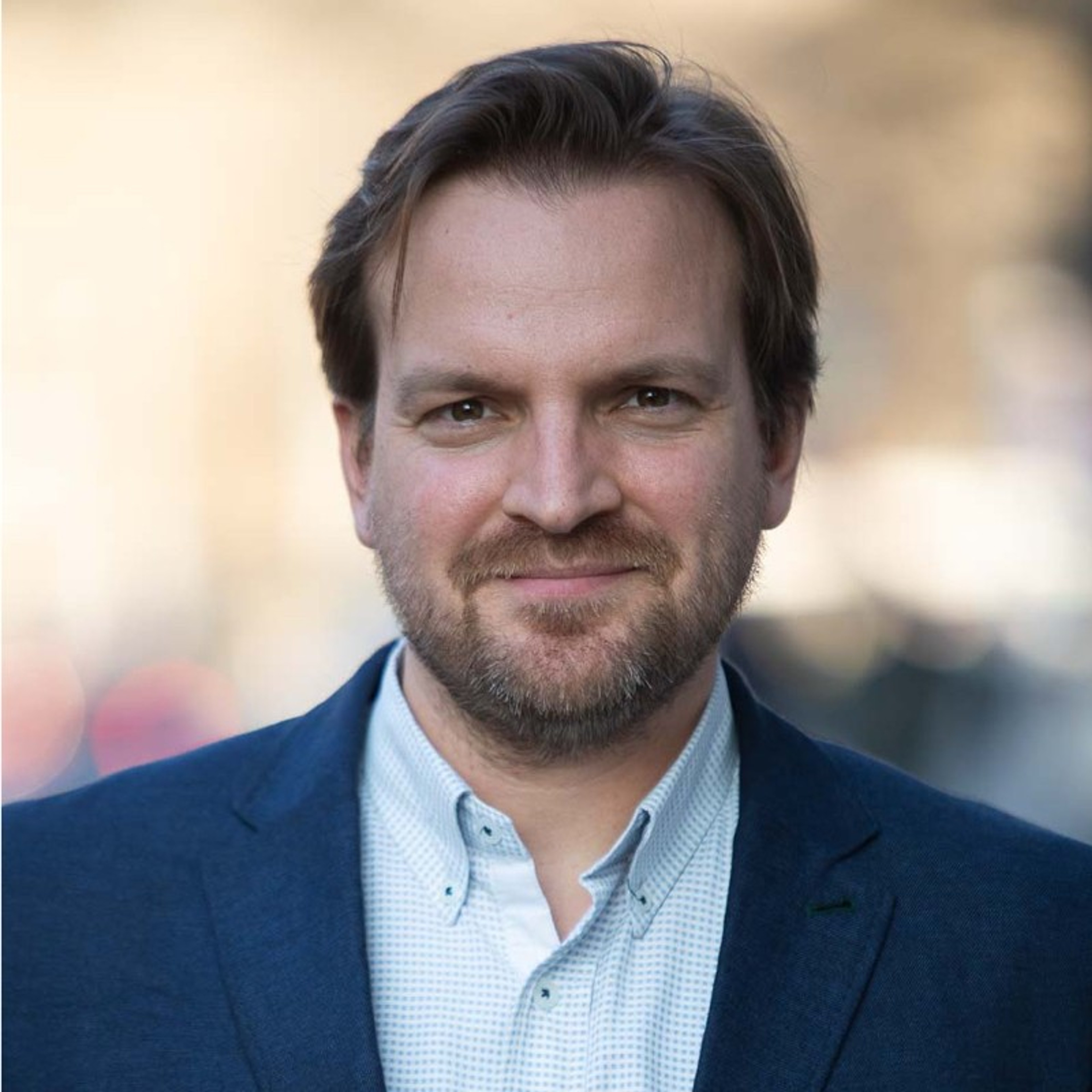 Headshot of Peter Vanham 