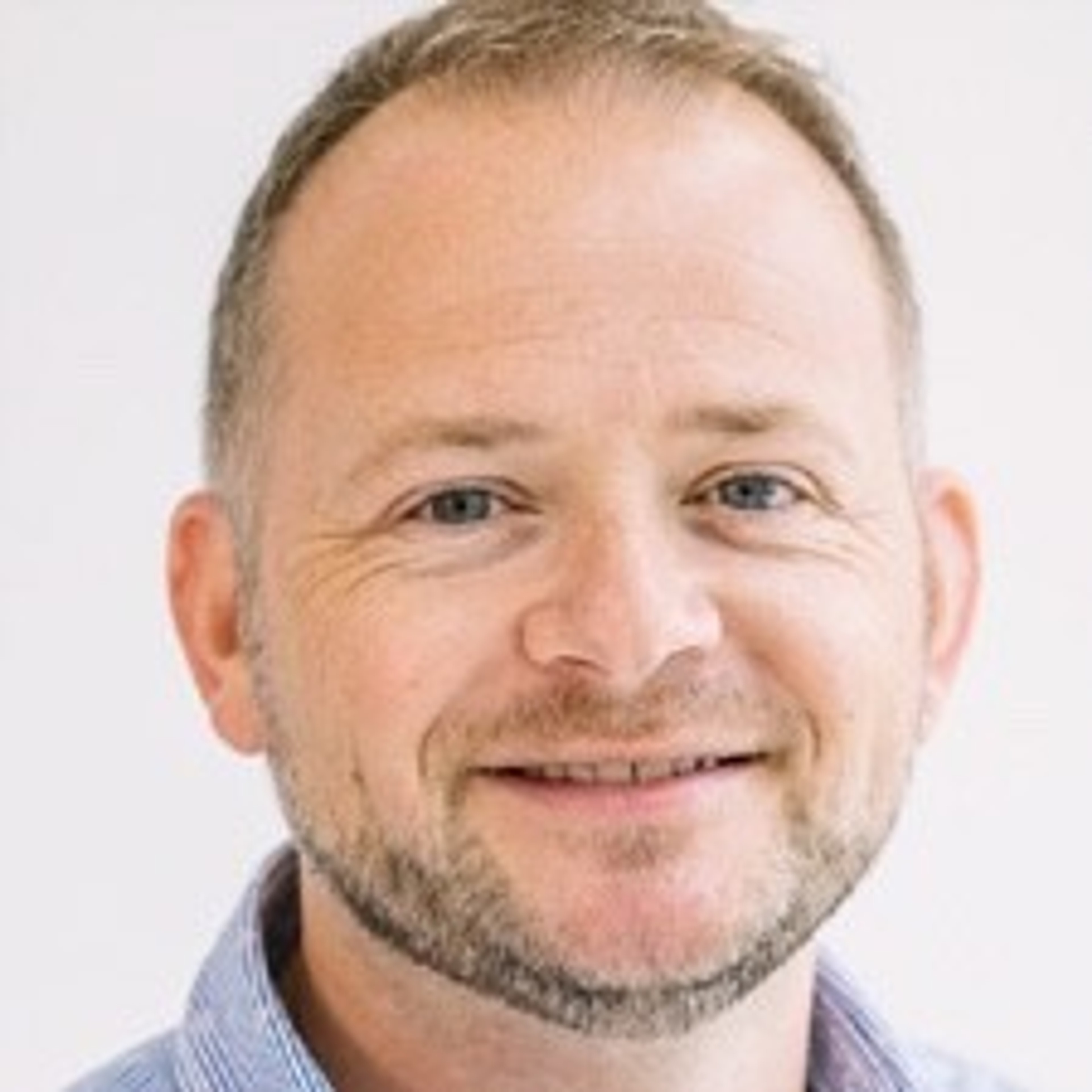 Headshot of Simon Rycroft