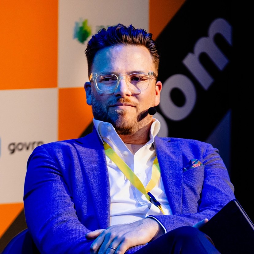 Headshot of Vincent Pacheco