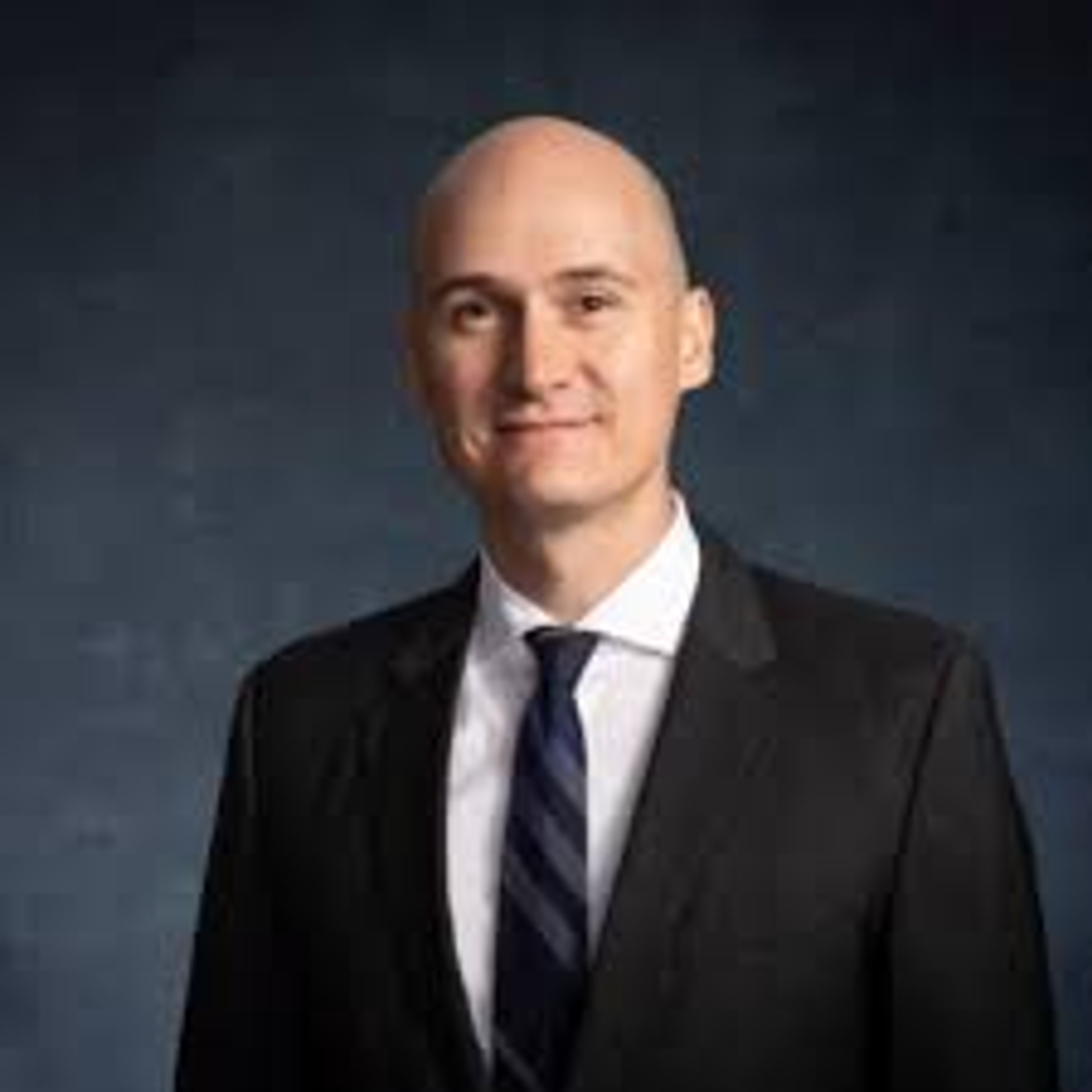 Headshot of Mirek Dušek