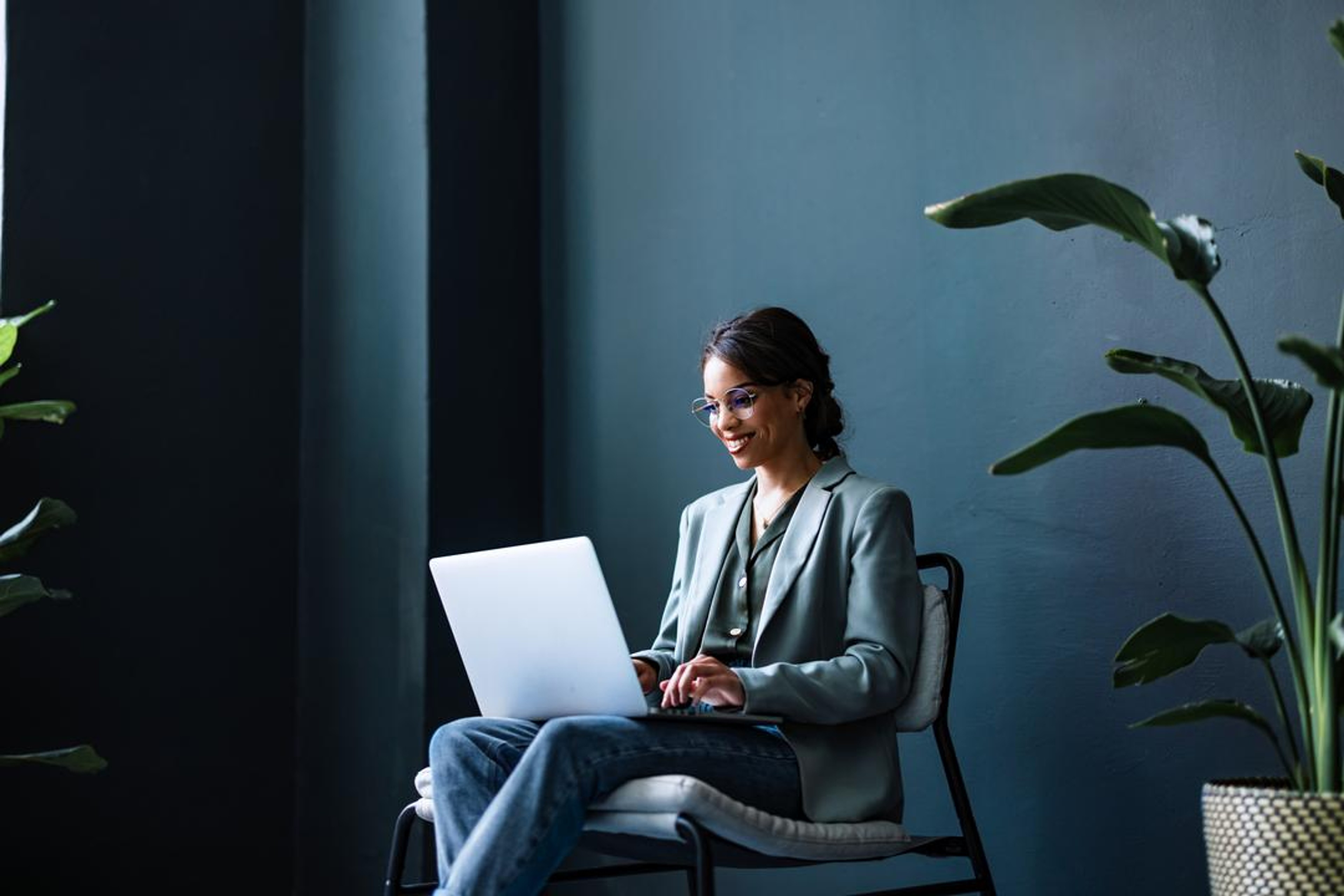 A corporate secretary preparing a meeting minutes email