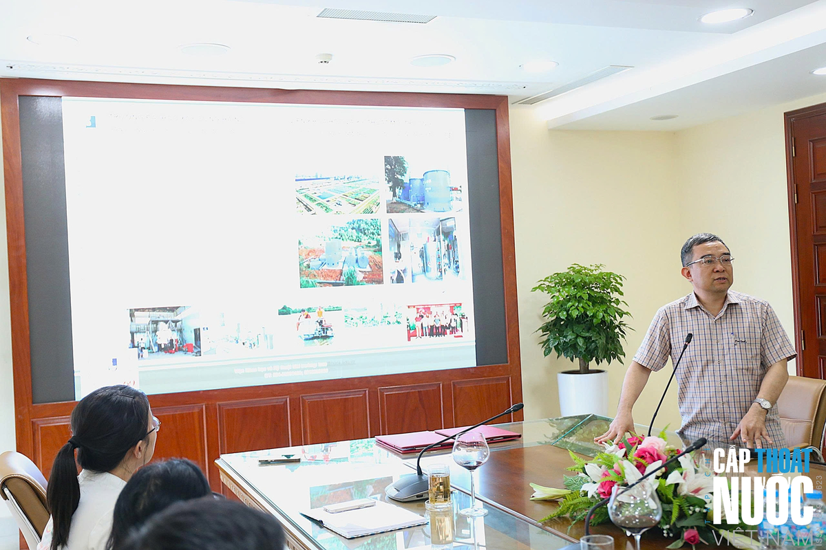 GS.TS. Nguyễn Việt Anh giới thiệu về Viện Khoa học Kỹ thuật và Môi trường của Trường Đại học Xây dựng Hà Nội.
