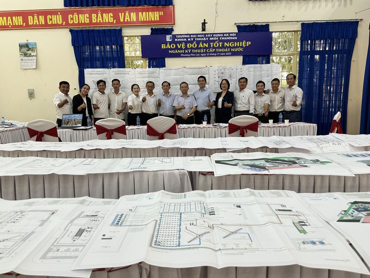 Ảnh 2. Các đề tài tốt nghiệp đều gắn với các vấn đề thực tế tại Công ty