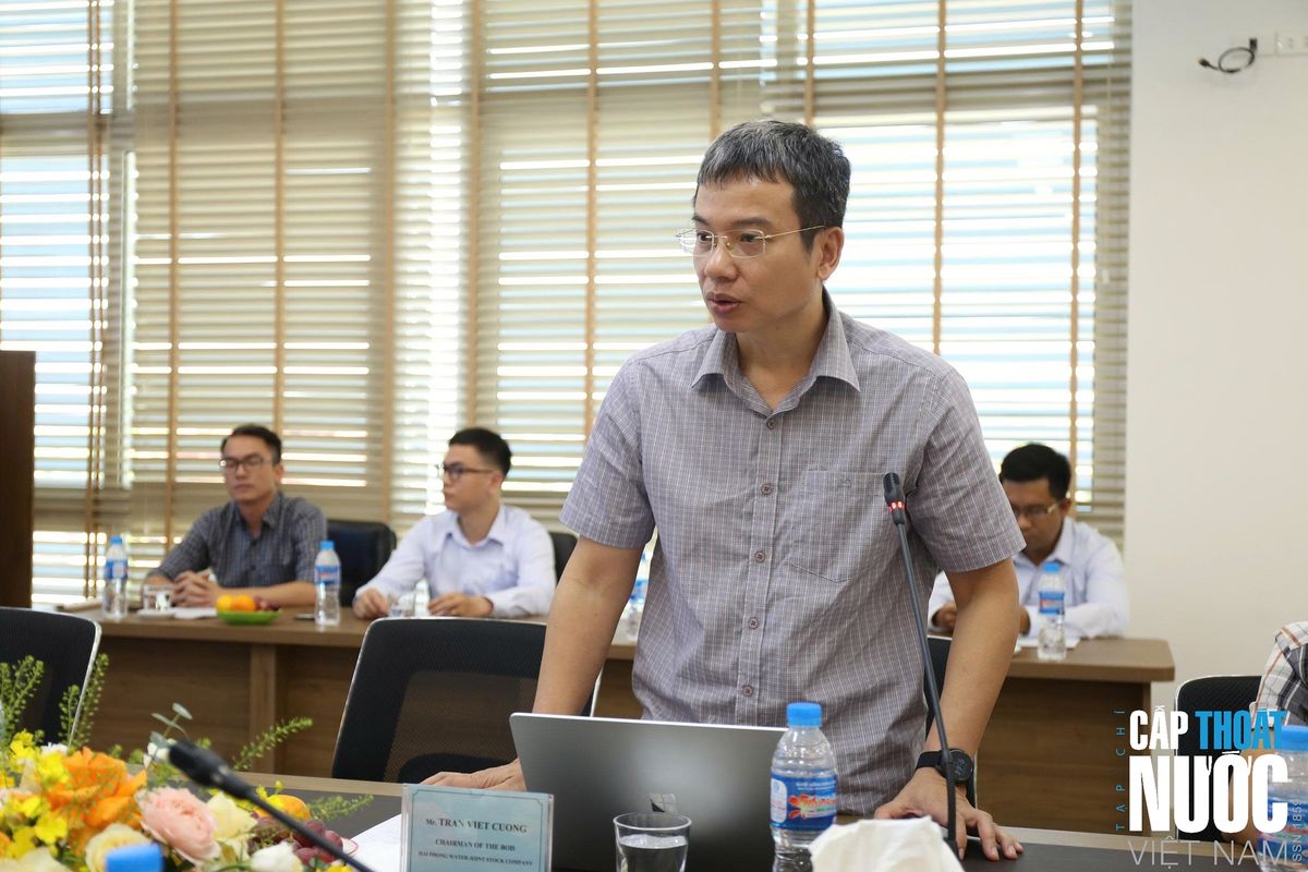 Ông Trần Việt Cường - Chủ tịch HĐQT Công ty CP Cấp nước Hải Phòng nhấn mạnh về thực trạng nguồn nước của địa phương.