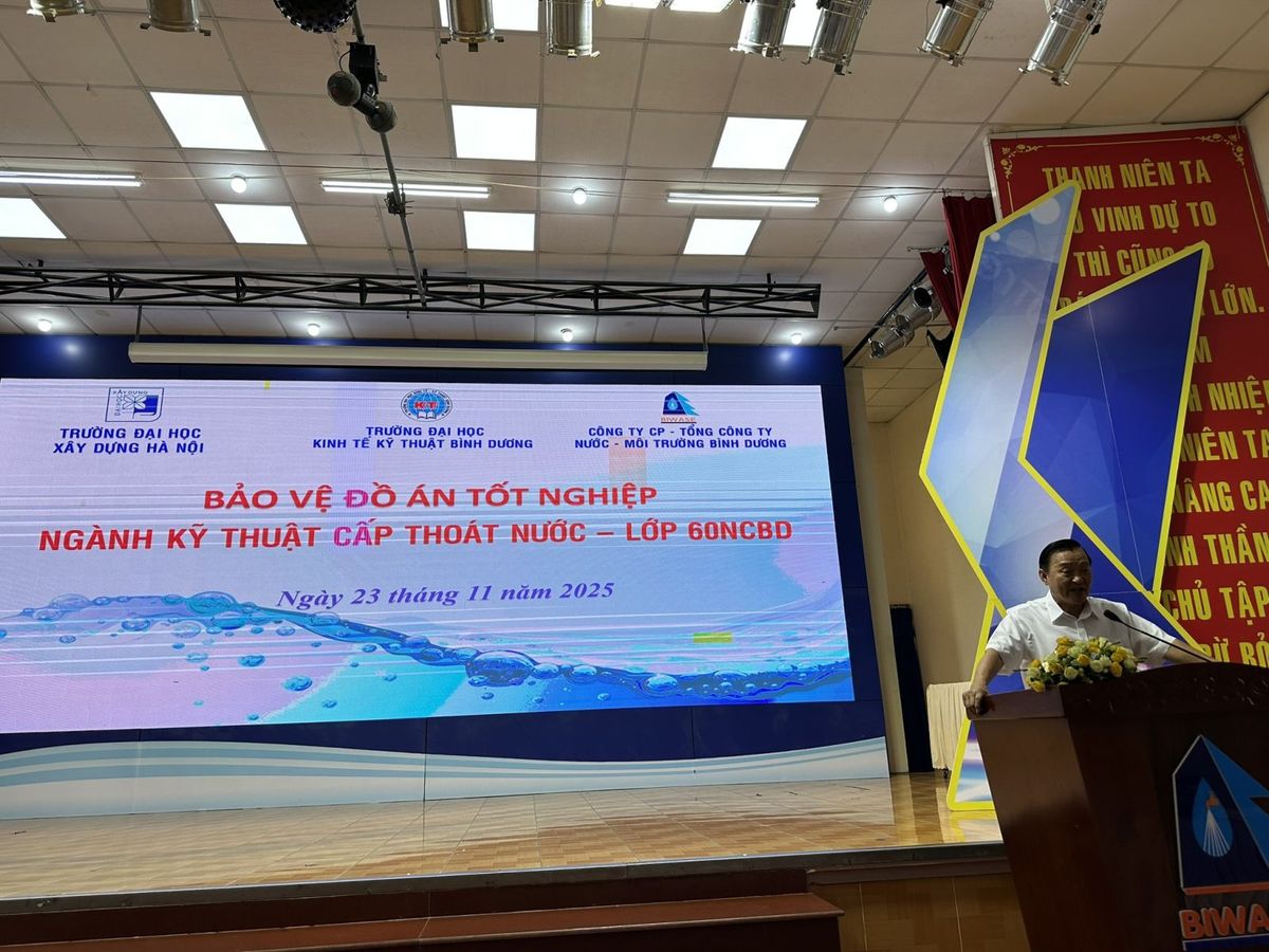 Ảnh 7. Ông Nguyễn Văn Thiền. Chủ tịch BIWASE phát biểu tại Lễ bảo vệ ĐATN