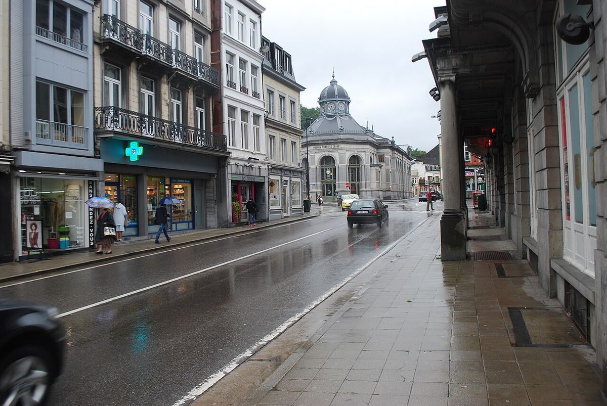 Blik op het centrum van Spa, met de Pouhon Pierre-le-Grand