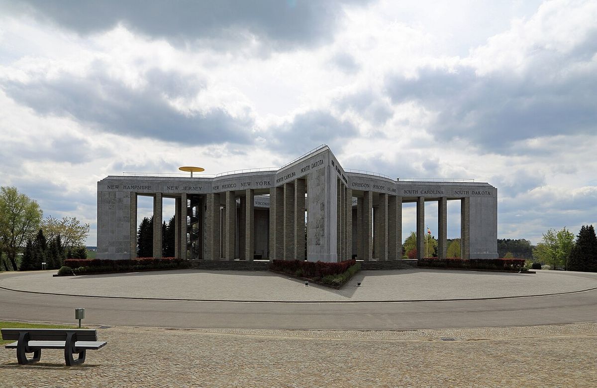 Het Mardasson Memorial bij Bastogne