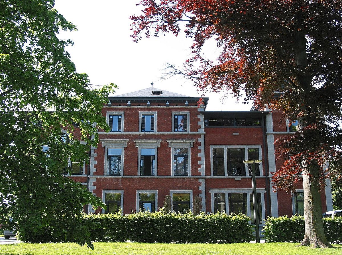 Het stadhuis van Marche-en-Famenne