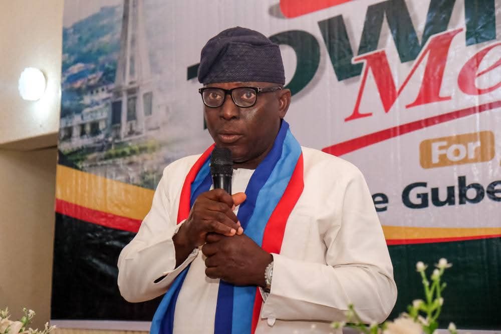 TEACHERS’ DAY: OLATUNJI CELEBRATES TEACHERS, PROMISES BETTER WORKING CONDITIONS AND REMUNERATION