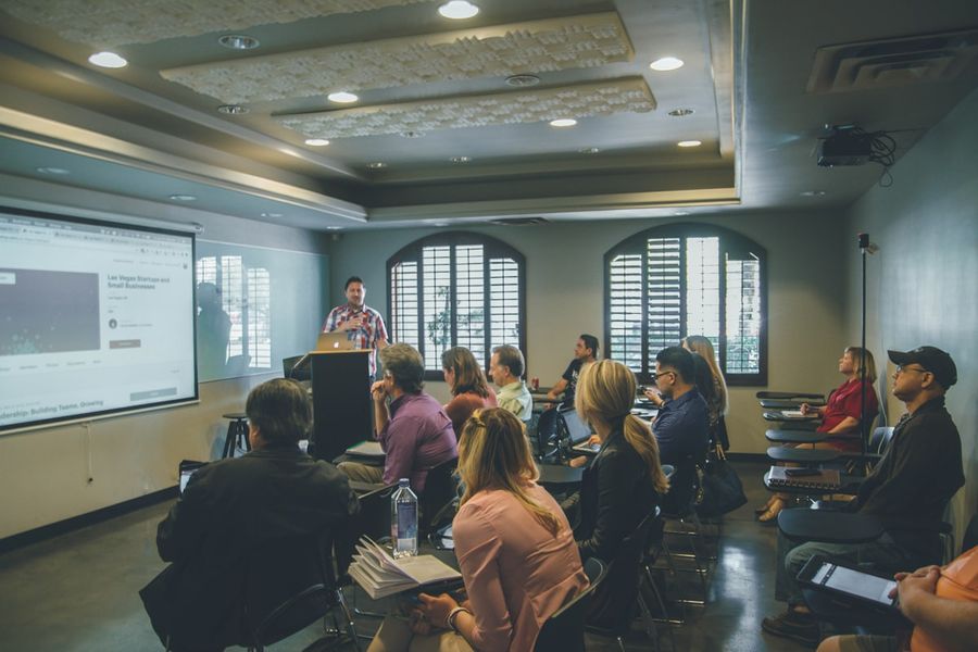 A clean sales-to-operations handoff followed by an implementation that stalls anyway, with no one tracking milestones, requirements, or commitments once the account officially transfers