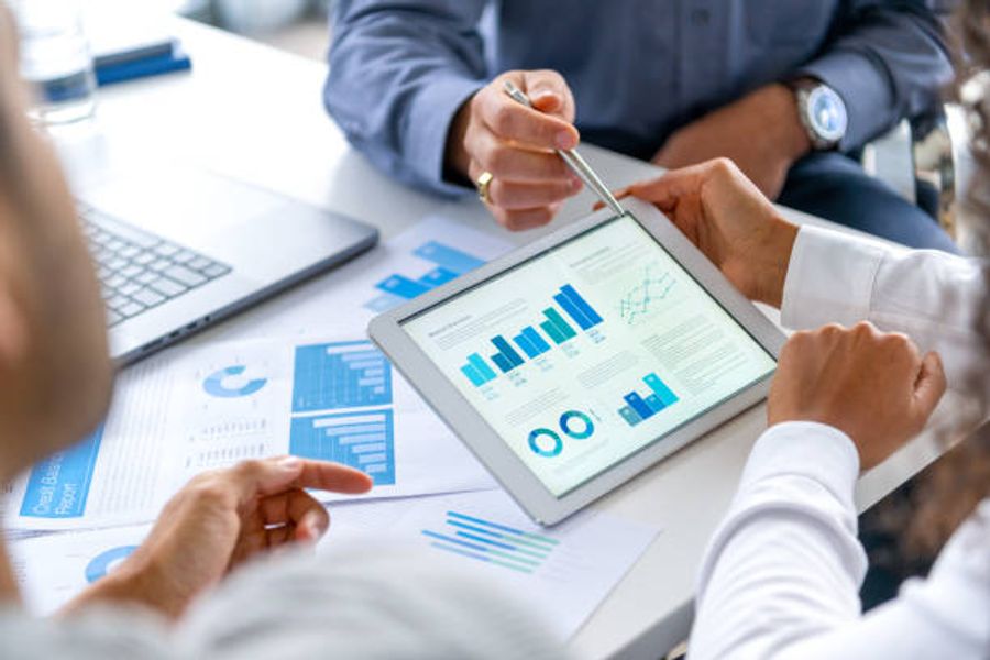 What Is MER in Ecommerce? Why Smart Brands Track This Instead of ROAS