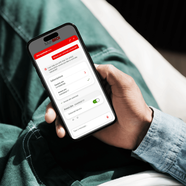 Moi ApulAInen — the conversational AI assistant in the Mun Moi app