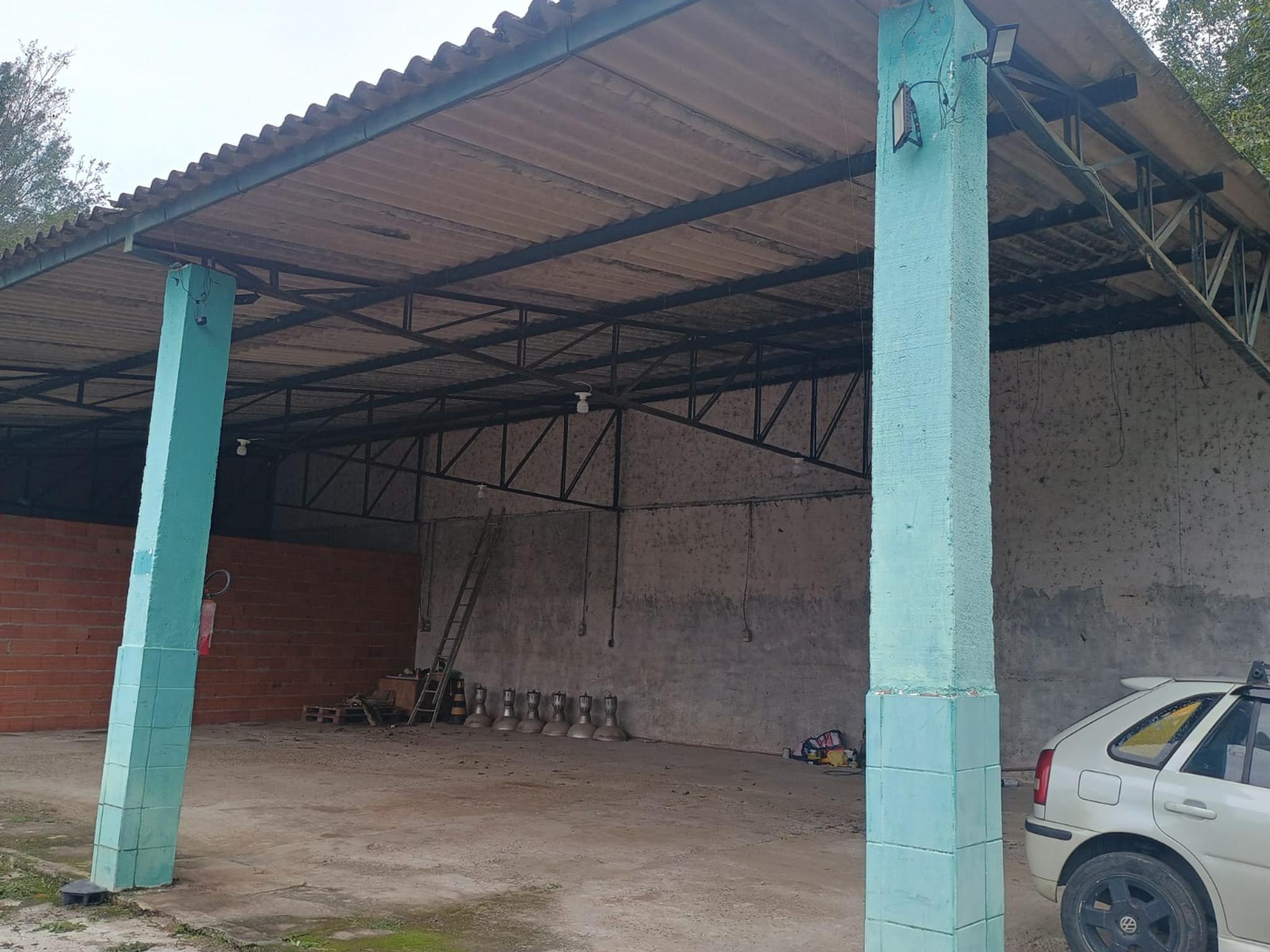 Galpão de 350  m2, semi-aberto situado na Rua João Barbosa de Oliveira  - Miniatura 11
