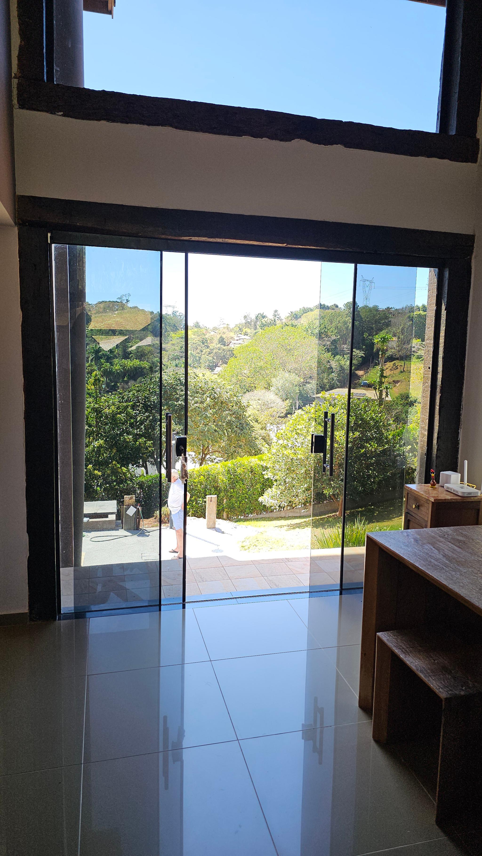 Casa Charmosa com Vista no Condomínio Alpes - Miniatura 5