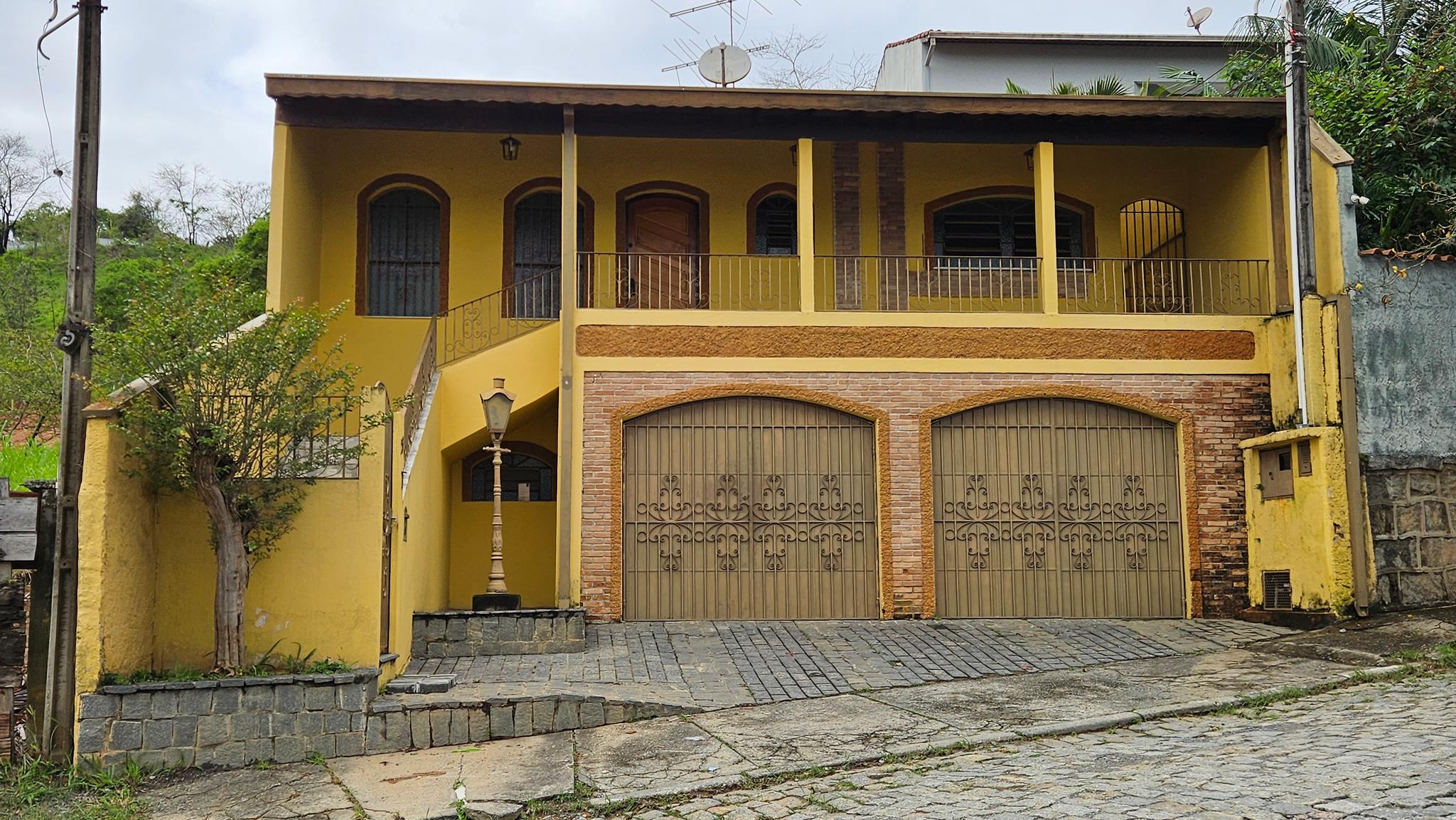 Casa Térrea próximo à Estação  - Foto 1