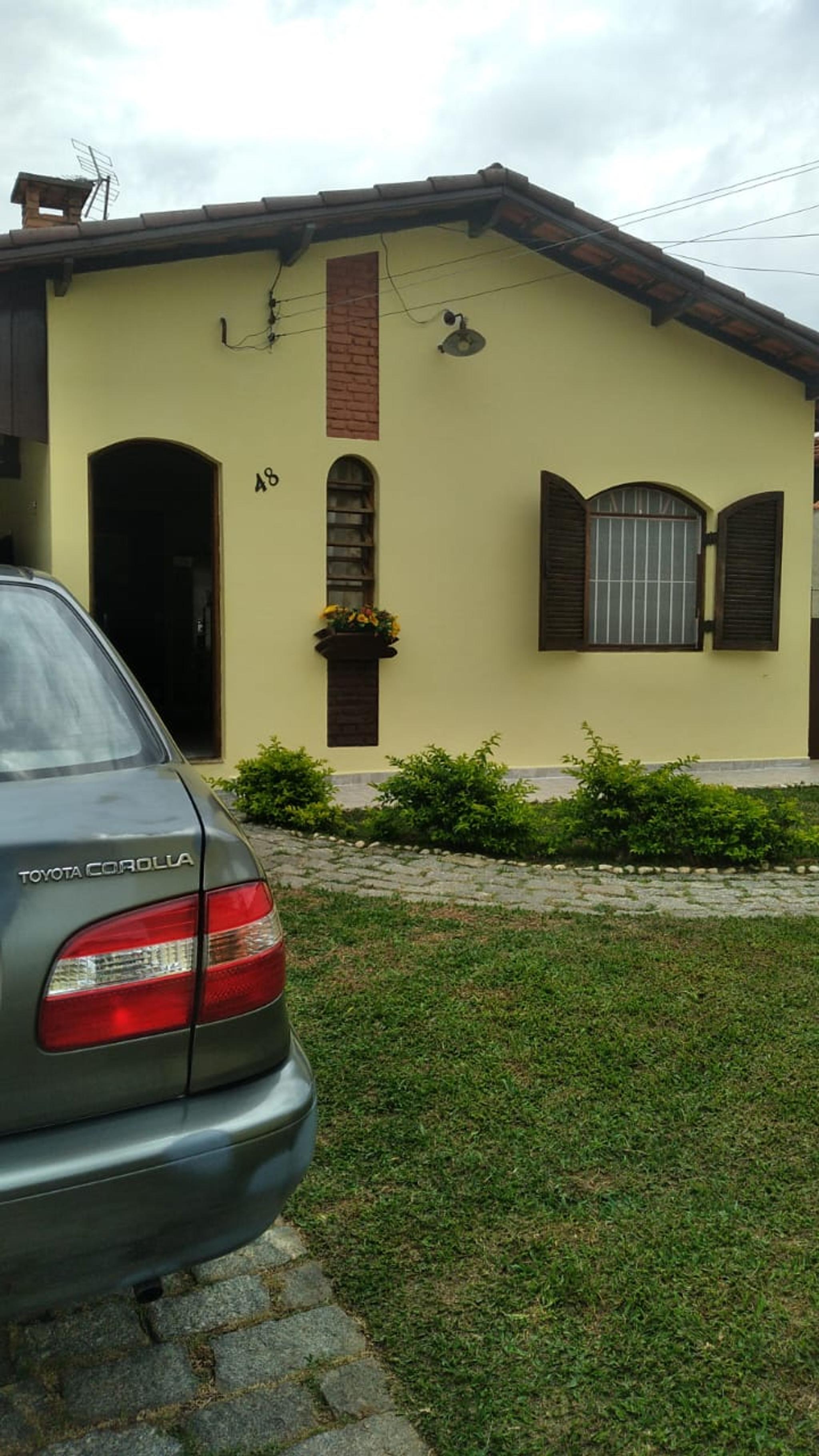 casa com dois dormitórios com edícula independente - Miniatura 2