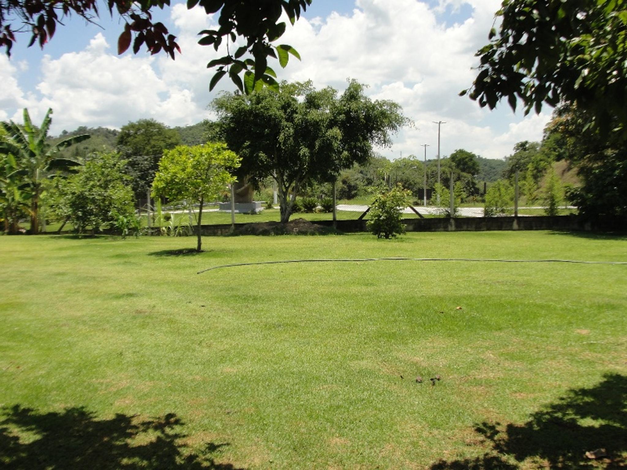 Chacara com quadra de tenis, piscina, campos de futebol, etc - Miniatura 4