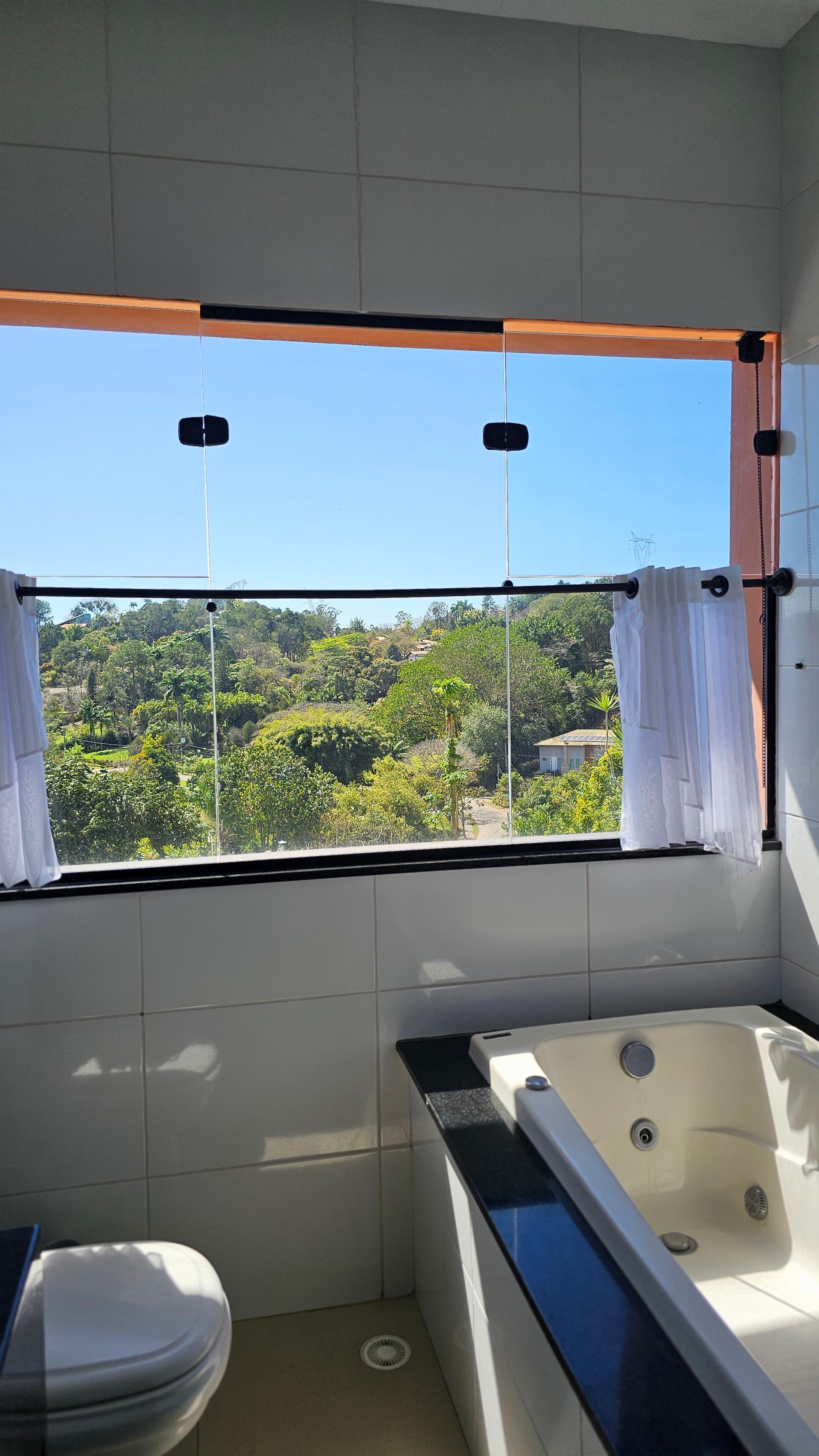 Casa Charmosa com Vista no Condomínio Alpes - Miniatura 9