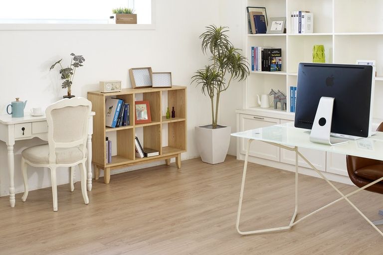 10 Best Paintbrushes for Walls Brushes vs. Rollers vs. Sprays