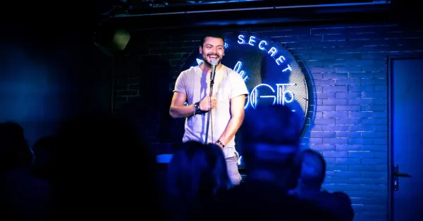 Le Fridge Comedy Club
